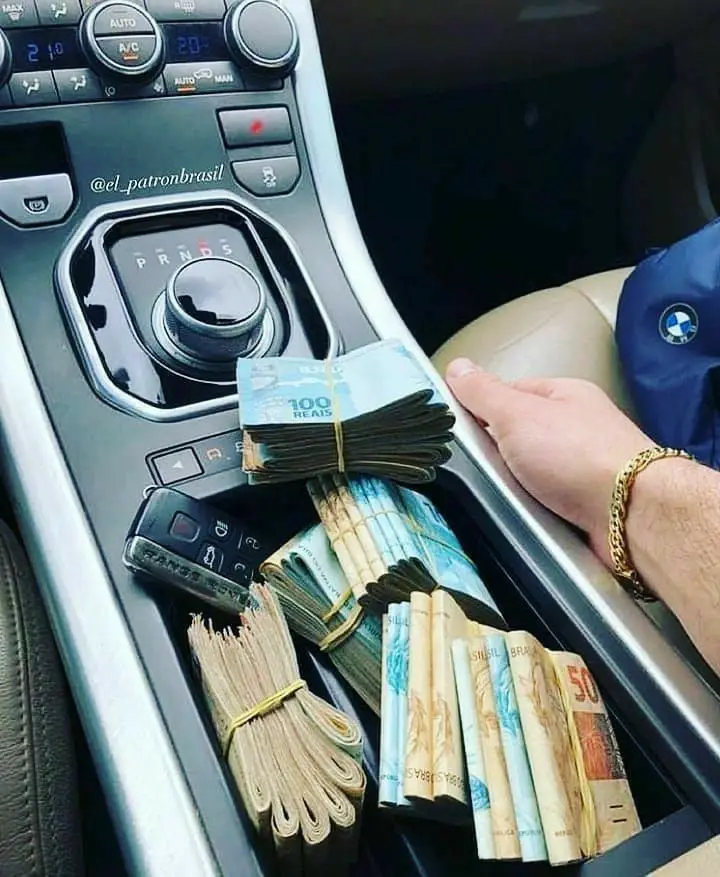 6 أبراج محظوظة في الفترة المقبلة.. فلوس وسيارة باهظة الثمن 6 أبراج محظوظة في الفترة المقبلة.. فلوس وسيارة باهظة الثمن
